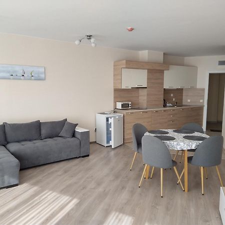 Apart Allure Dobi Aparthotel Primorsko Exteriör bild