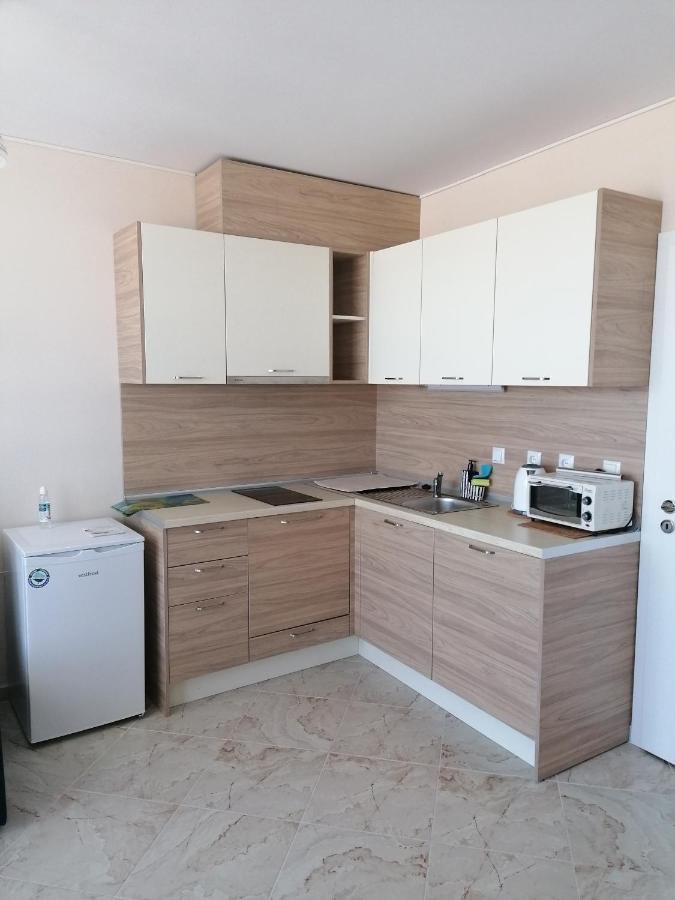 Apart Allure Dobi Aparthotel Primorsko Exteriör bild