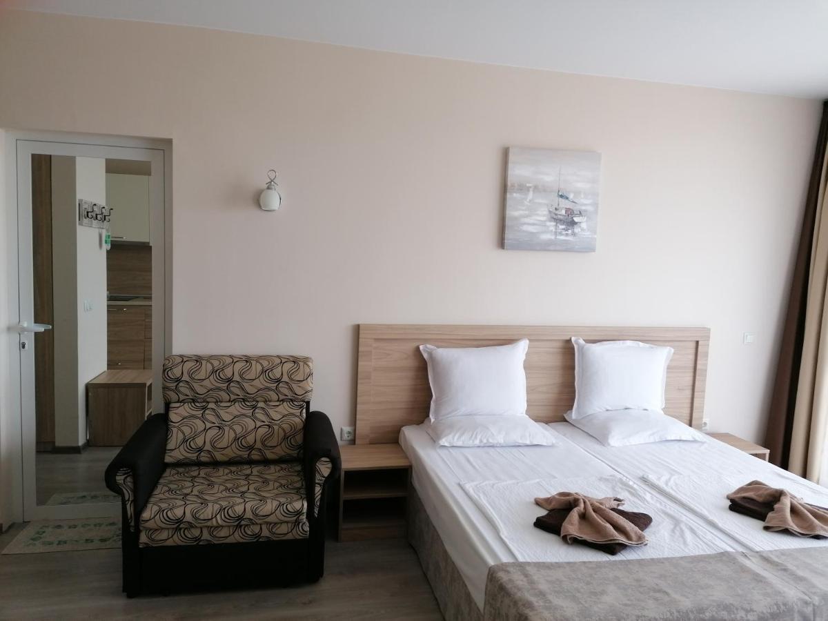 Apart Allure Dobi Aparthotel Primorsko Exteriör bild