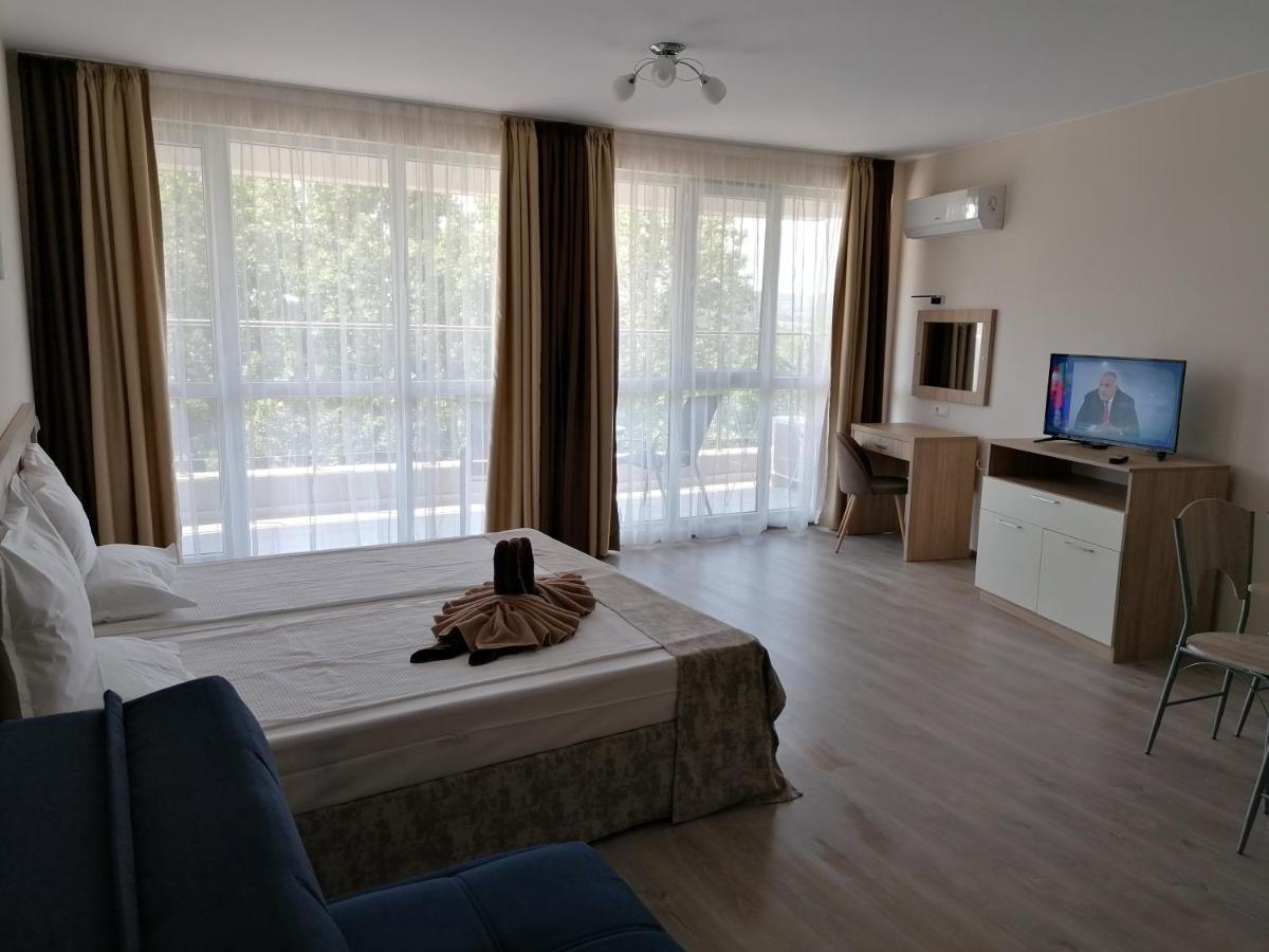 Apart Allure Dobi Aparthotel Primorsko Exteriör bild